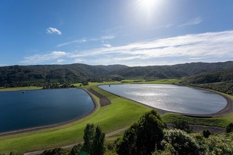 Photo of property in 61 Twin Lakes Road, Te Marua, Upper Hutt, 5018