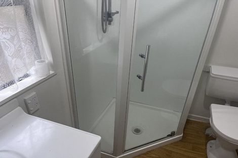 Photo of property in 53a Pleasant Road, Glen Eden, Auckland, 0602