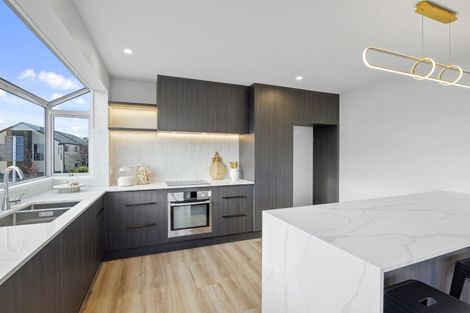 Photo of property in 283 Cannon Hill Crescent, Mount Pleasant, Christchurch, 8081