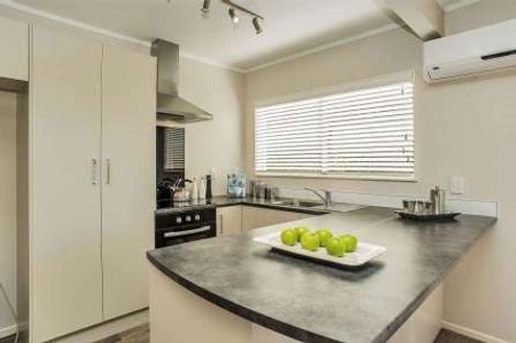 Photo of property in 7a Wye Street, Island Bay, Wellington, 6023