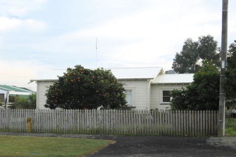 Photo of property in 33 Oxford Street, Fairfield, Hamilton, 3214