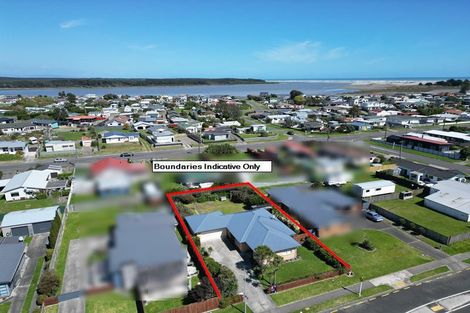 Photo of property in 62 Andrews Street, Foxton Beach, Foxton, 4815