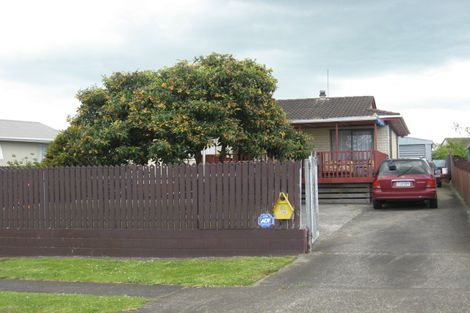 Photo of property in 13 Poutini Place, Manurewa, Auckland, 2102