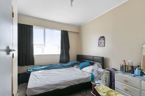 Photo of property in 15b Pencarrow Crescent, Wainuiomata, Lower Hutt, 5014