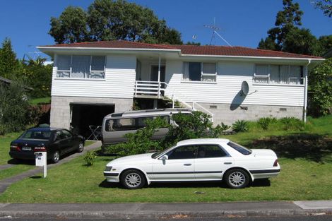 Photo of property in 44 Nor'east Drive, Northcross, Auckland, 0632