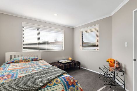 Photo of property in 6 Liberty Grove, Kelvin Grove, Palmerston North, 4414