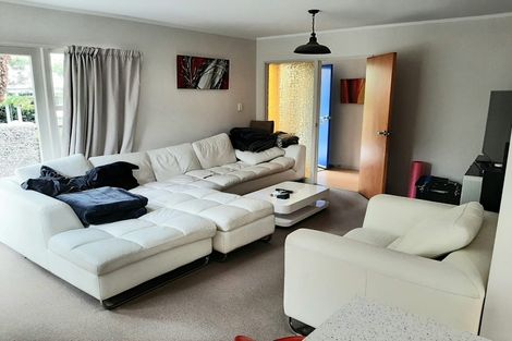 Photo of property in 2/73 Newhaven Terrace, Mairangi Bay, Auckland, 0630