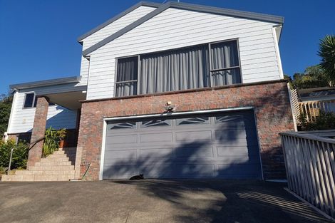 Photo of property in 14 Bonnard Place, West Harbour, Auckland, 0618