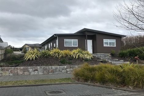 Photo of property in 303 Tauhara Ridge Drive, Richmond Heights, Taupo, 3330