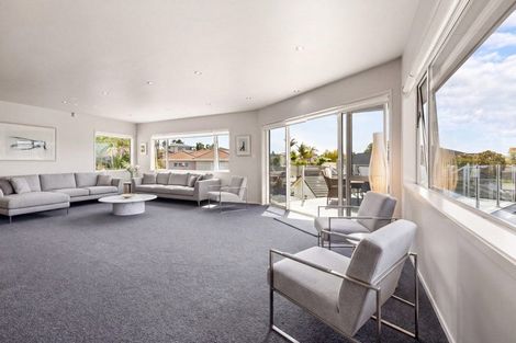 Photo of property in 40 Westpark Drive, West Harbour, Auckland, 0618