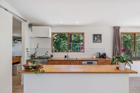 Photo of property in 34 Avro Road, Blue Mountains, Upper Hutt, 5371