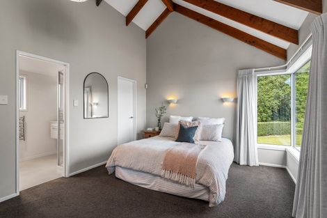 Photo of property in 481 Avonhead Road, Avonhead, Christchurch, 8042