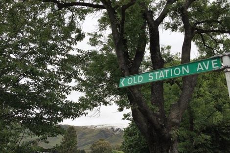 Photo of property in 21 Old Station Avenue, Wanaka, 9305