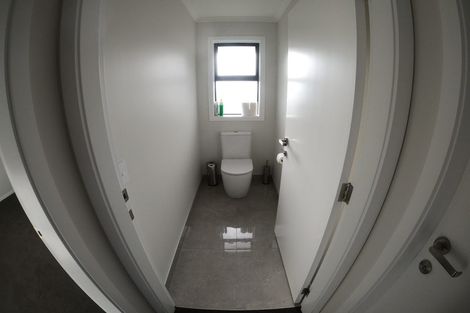 Photo of property in 90 Johnstone Drive, Fitzherbert, Palmerston North, 4410