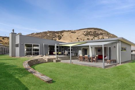 Photo of property in 79 Rob Roy Lane, Wanaka, 9305