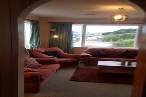 Photo of property in 32 Arapiko Street, Johnsonville, Wellington, 6037