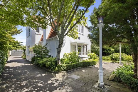 Photo of property in 116 Carrington Street, Lower Vogeltown, New Plymouth, 4310