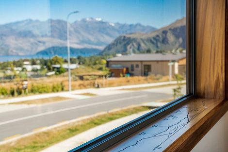 Photo of property in 44 Farrant Drive, Wanaka, 9305