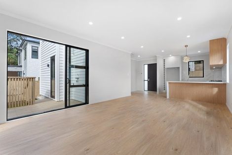 Photo of property in 70b Awaruku Road, Torbay, Auckland, 0630