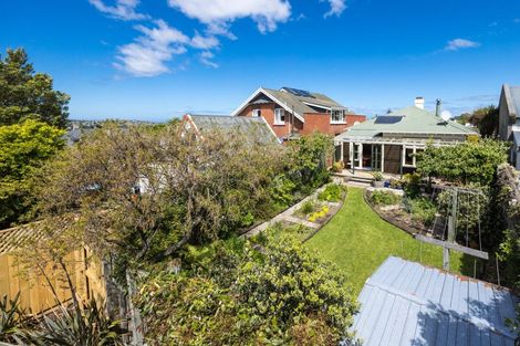 Photo of property in 76 Elm Row, Dunedin Central, Dunedin, 9016