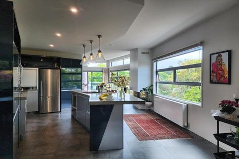 Photo of property in 46 Victoria Road, New Plymouth, 4310