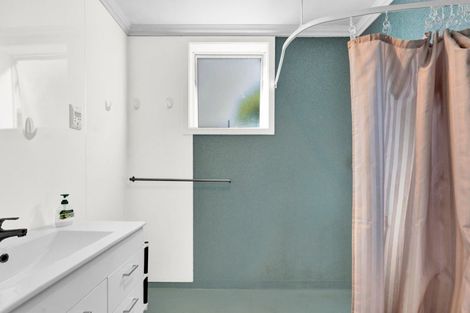 Photo of property in 22 Whakapaki Street, Urenui, 4375