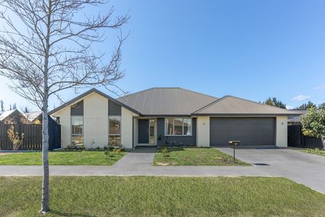 Photo of property in 37 Dunlops Crescent, Bottle Lake, Christchurch, 8083