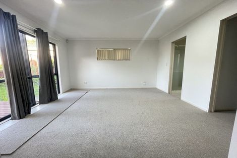Photo of property in 311 Chapel Road, Flat Bush, Auckland, 2016