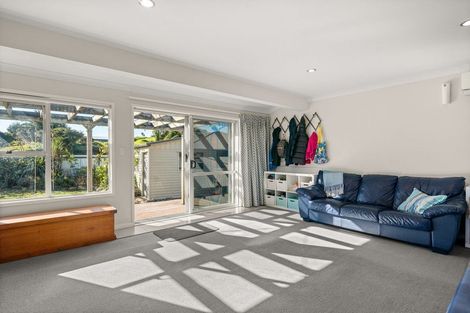 Photo of property in 16 Alpha Avenue, Coastlands, Whakatane, 3120