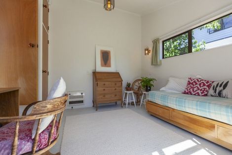 Photo of property in 44 Dale Road, Raumati South, Paraparaumu, 5032