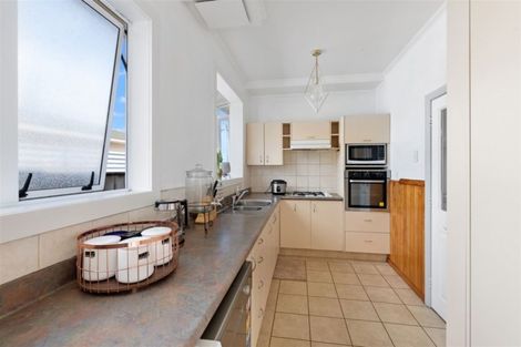 Photo of property in 15 Reeve Street, Levin, 5510