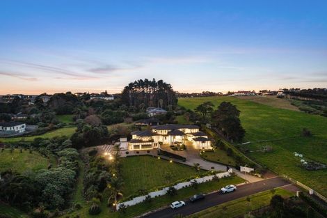 Photo of property in 116 Polo Prince Drive, Alfriston, Auckland, 2105