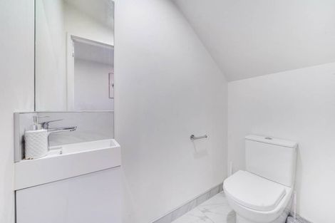 Photo of property in 2 Creekside Way, Flat Bush, Auckland, 2019