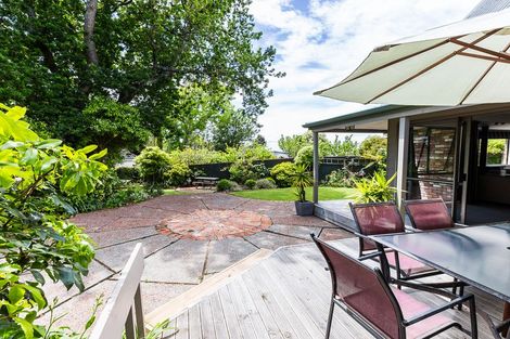 Photo of property in 570 Featherston Street, Roslyn, Palmerston North, 4414