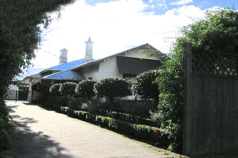 Photo of property in 379 Featherston Street, Palmerston North, 4414