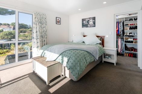 Photo of property in 52 Ames Street, Paekakariki, 5034
