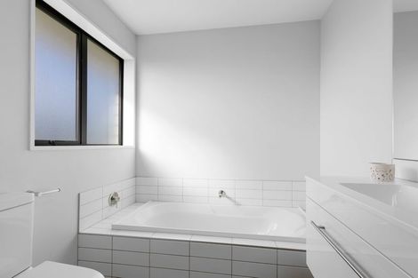 Photo of property in 4 Hamlett Drive, Woodend, 7610