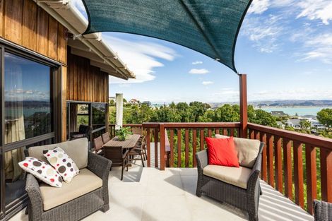 Photo of property in 12a Cobden Crescent, Bluff Hill, Napier, 4110