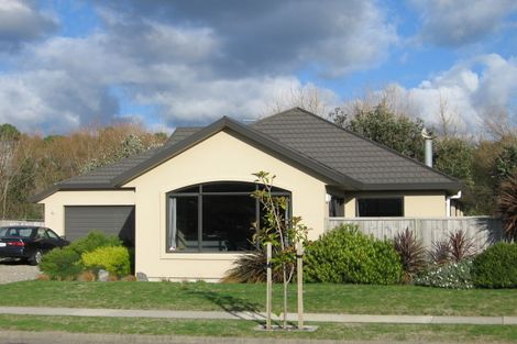 Photo of property in 94 Weggery Drive, Waikanae Beach, Waikanae, 5036