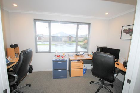 Photo of property in 3 Roblyn Place, Mosgiel, 9024