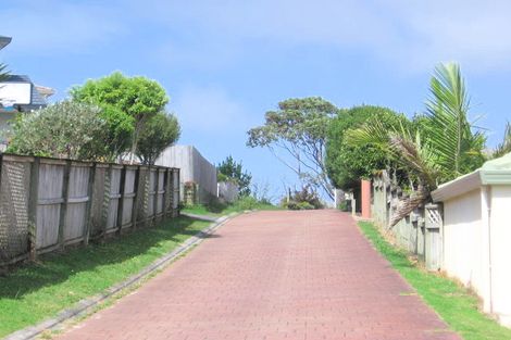 Photo of property in 29 Taroka Close, Pinehill, Auckland, 0632