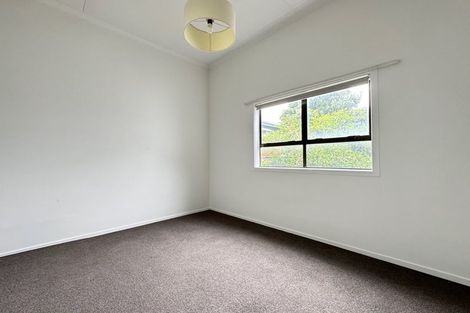 Photo of property in 173 Onepu Road, Lyall Bay, Wellington, 6022