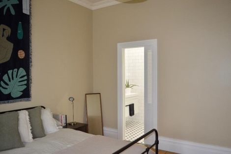 Photo of property in 15 George Street, Thorndon, Wellington, 6011