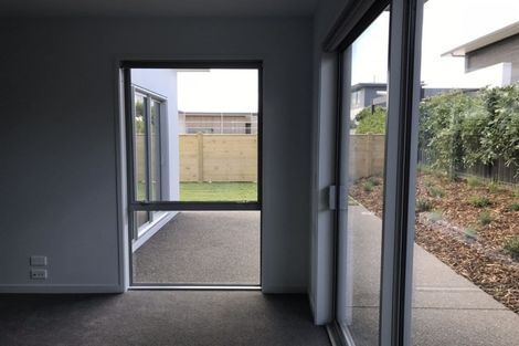 Photo of property in 11 Awatira Drive, Papamoa Beach, Papamoa, 3118