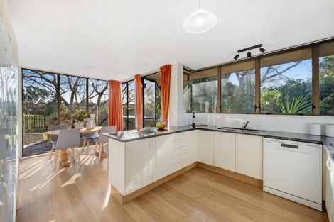 Photo of property in 12 Dayspring Way, Pakuranga, Auckland, 2010