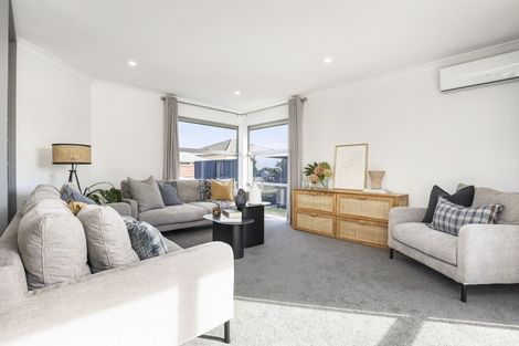 Photo of property in 18 Farleigh Close, Huntington, Hamilton, 3210