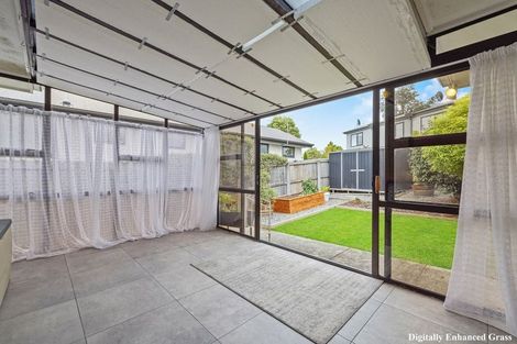 Photo of property in 2/91 Roberta Drive, Somerfield, Christchurch, 8024