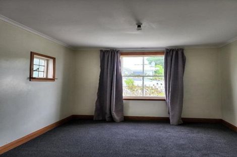 Photo of property in 49 Gilbert Street, New Plymouth, 4310