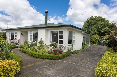 Photo of property in 15 Victoria Avenue, Dannevirke, 4930