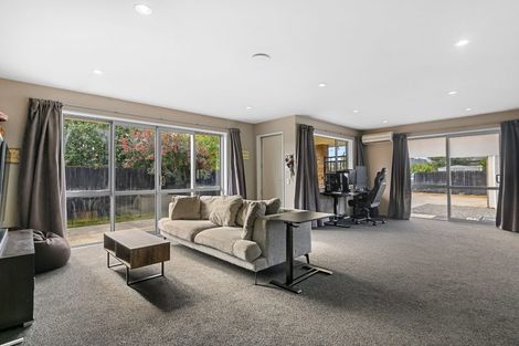 Photo of property in 238a Breezes Road, Aranui, Christchurch, 8061